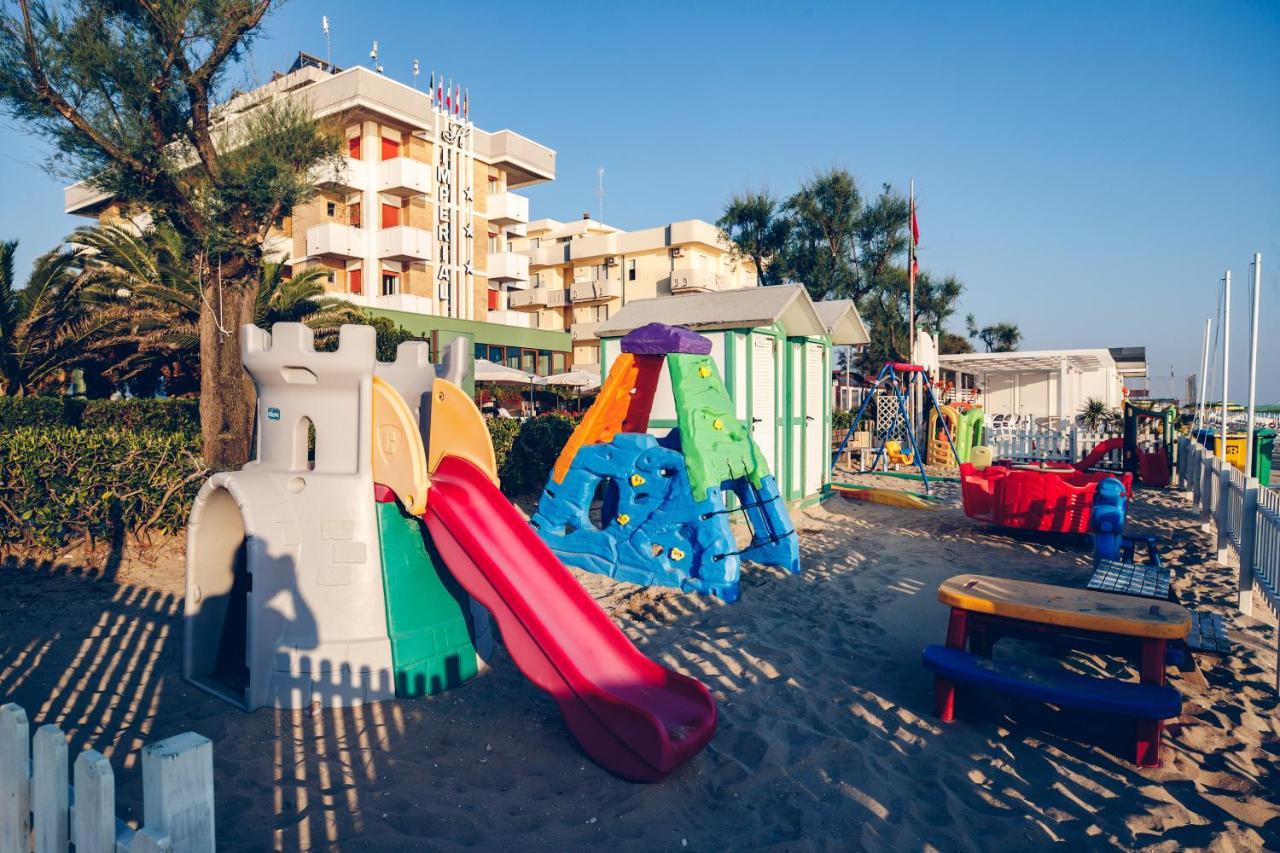 Una Hotels Imperial Beach Hotel Marotta Exterior photo